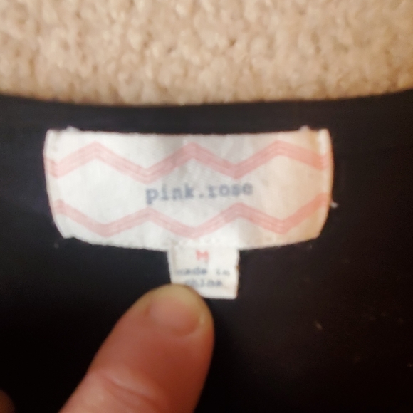 Pink Rose black knit top size Medium - Picture 6 of 8